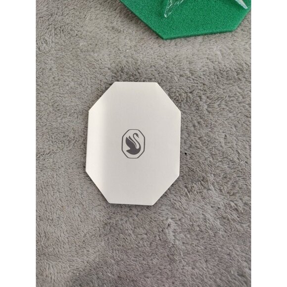 Swarovski Crystal 2025 ANNUAL EDITION LARGE CHRISTMAS ORNAMENT 5691172 New - Picture 3 of 8